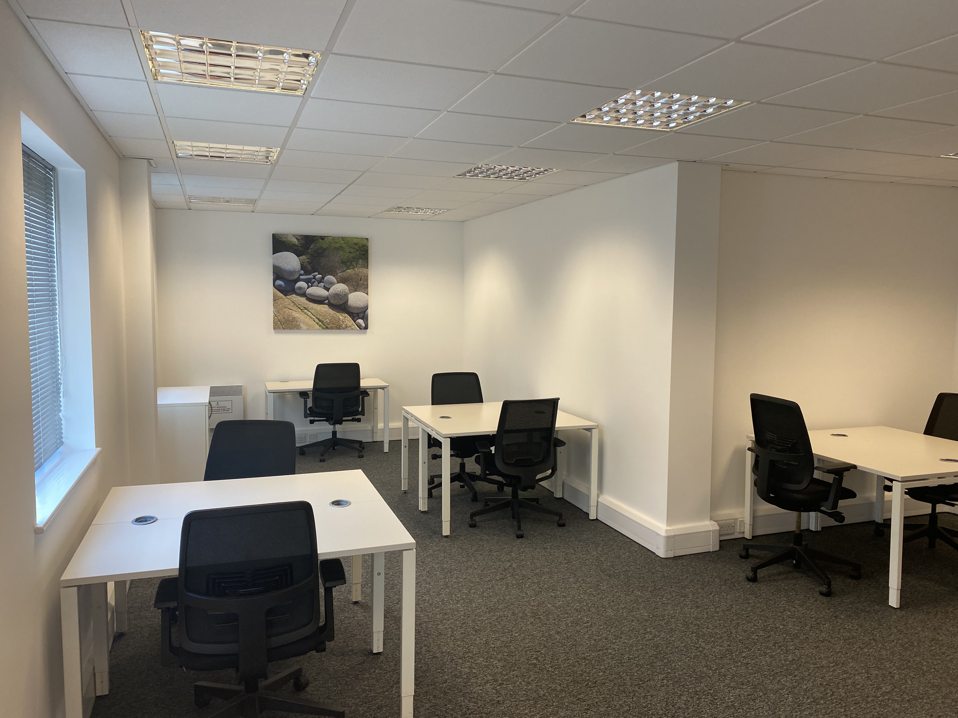 Office in Tewkesbury - photo 4